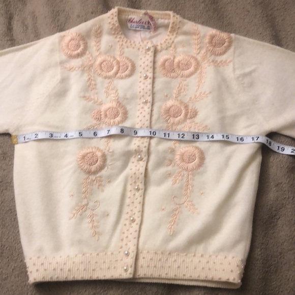 Charles & co white and orange floral pearl button up sweater size small - Picture 9 of 11